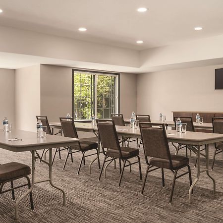 Country Inn & Suites By Radisson, Detroit Lakes, Mn Εξωτερικό φωτογραφία